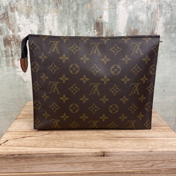 LOUIS VUITTON TOILETRY 26 VINTAGE POUCH BAG - Picture 2 of 10